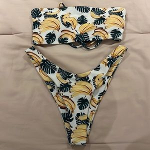 Banana and palm patterned bikini